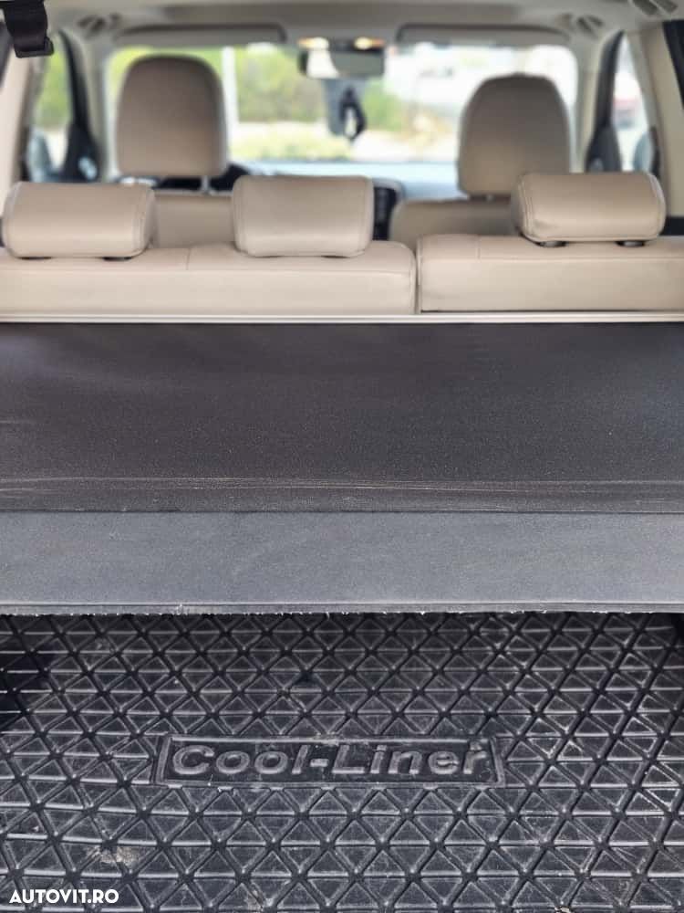 Mitsubishi Outlander 2.0 4WD Plug-In Hybrid Top - 9