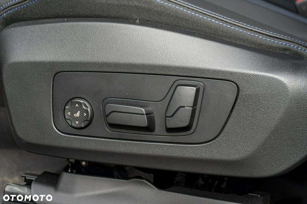 BMW X1 sDrive18i - 12