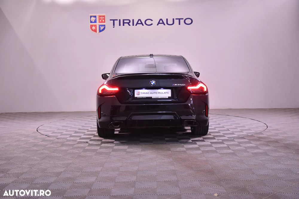 BMW M2 M240i xDrive - 4