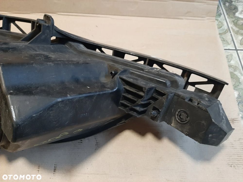 Lampa Mazda 3  prawa - 5