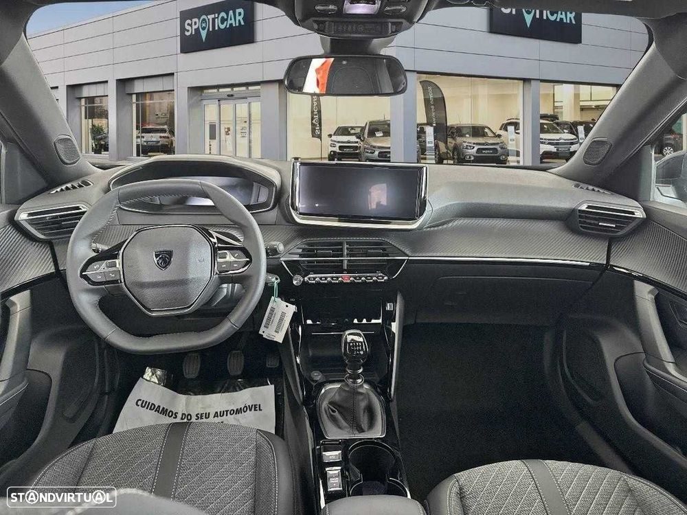 Peugeot 2008 1.2 PureTech Allure - 10