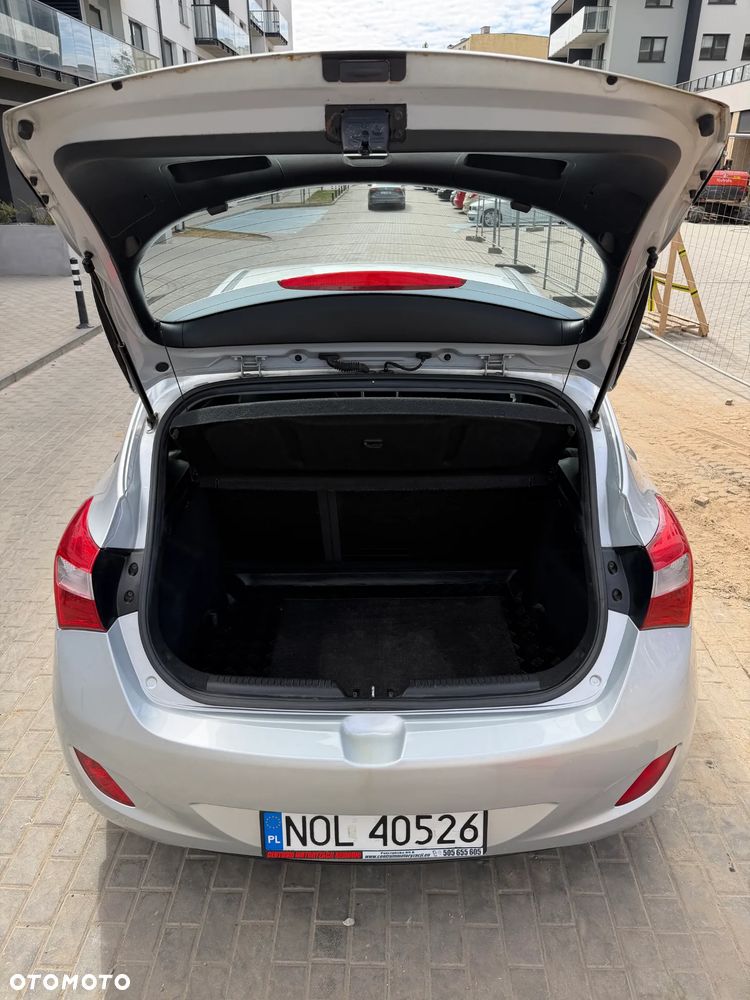 Hyundai i30 1.4 Classic - 12