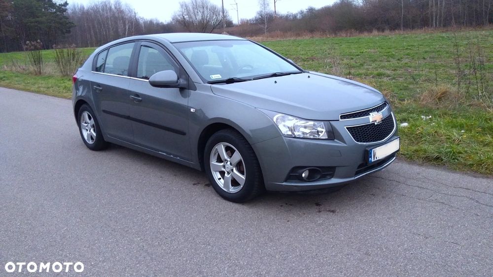 Chevrolet Cruze 1.6 LT - 1