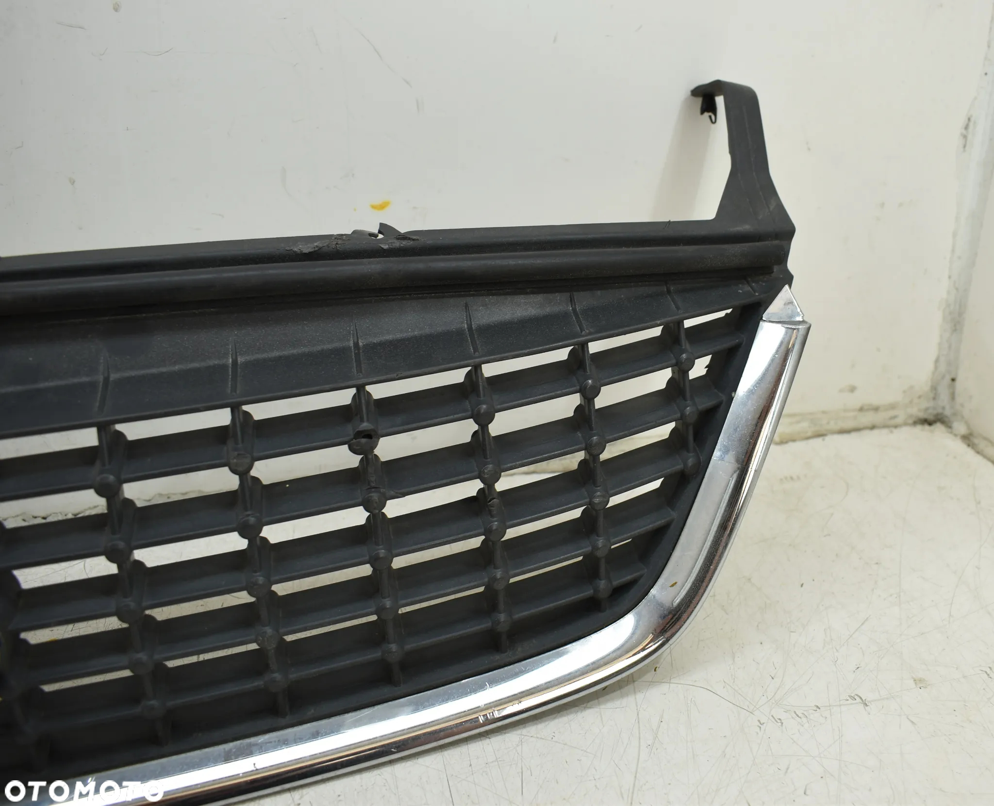 GRILL ATRAPA CHŁODNICY FORD MONDEO MK4 1.8TDCI 7S71-8200-D - 4