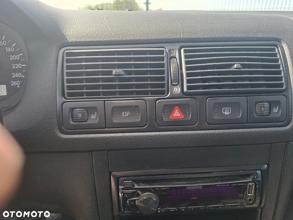 Volkswagen Golf 1.9 TDI Comfortline - 12