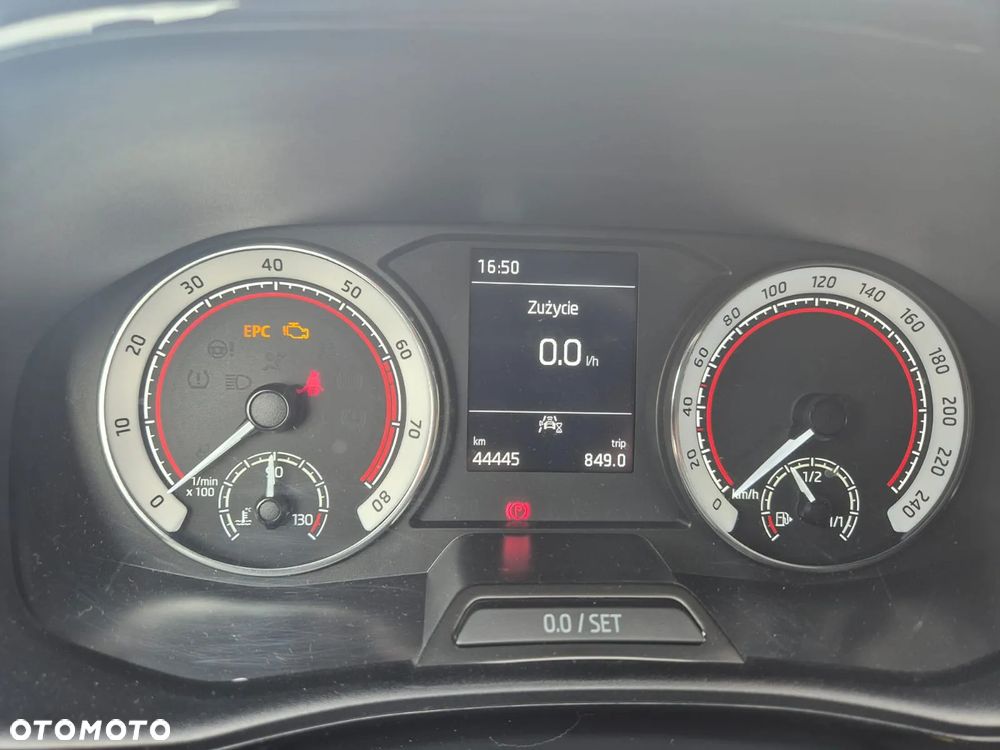 Skoda Fabia 1.0 TSI Monte Carlo - 3
