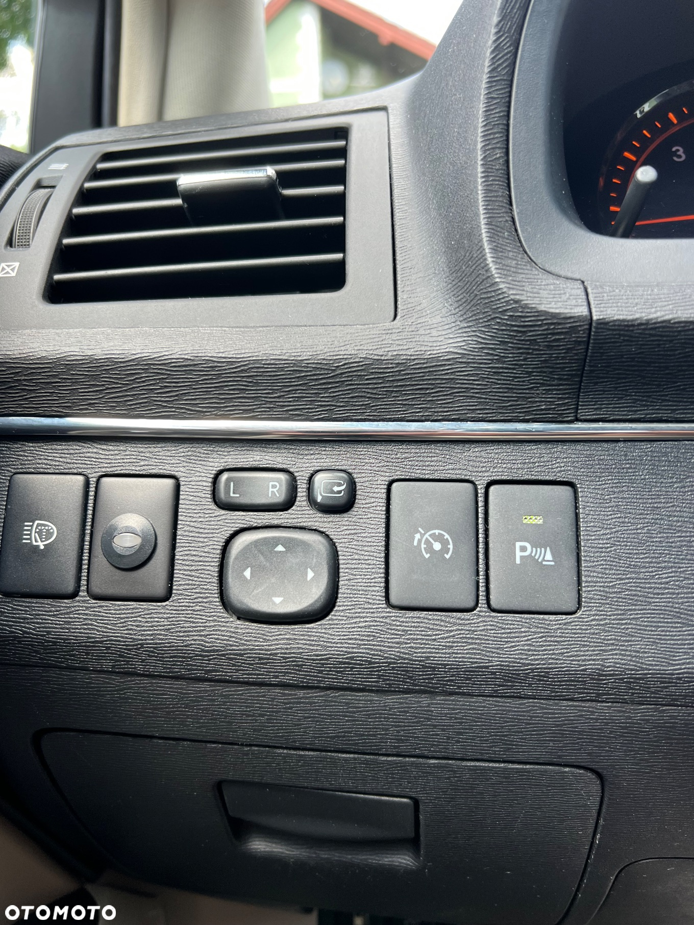 Toyota Avensis 2.0 Prestige EU5 - 31