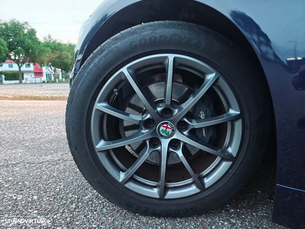 Alfa Romeo Giulia 2.2 D Super - 15