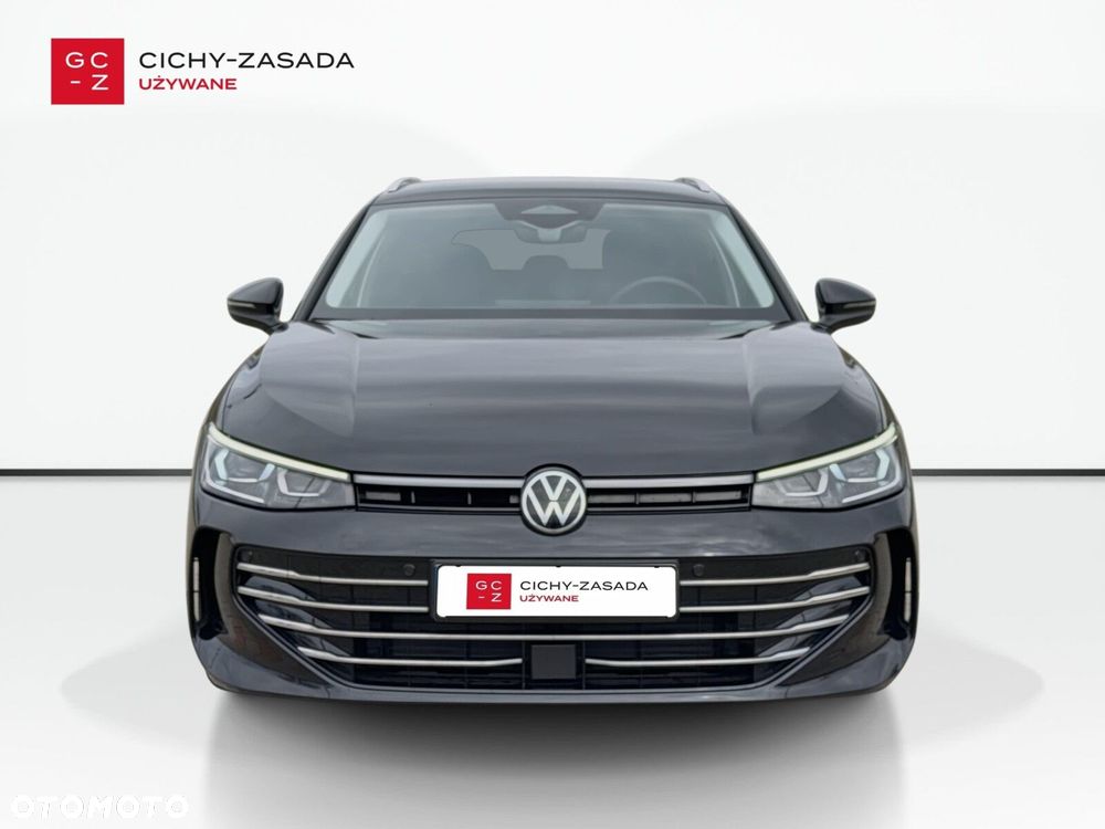 Volkswagen Passat Variant 2.0 TDI EVO Elegance DSG - 9