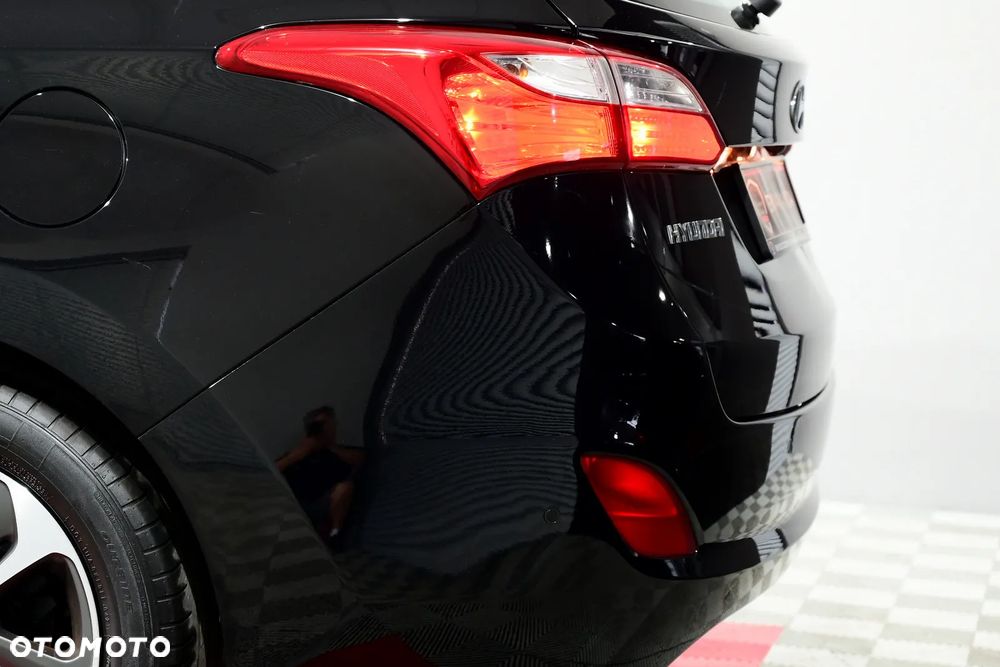 Hyundai i30 i30cw 1.6 Automatik Style - 34