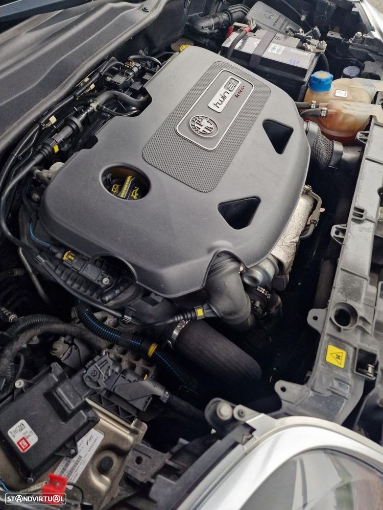 Alfa Romeo MiTo 0.9 T TwinAir Distinctive - 25