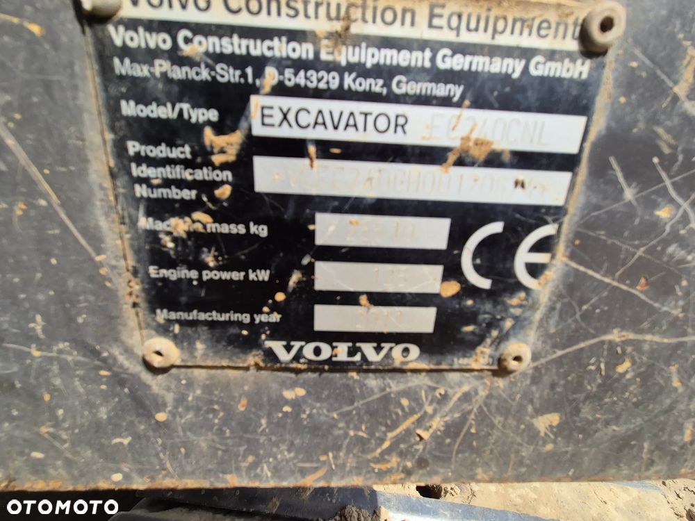 Volvo EC 240 C N L - 11