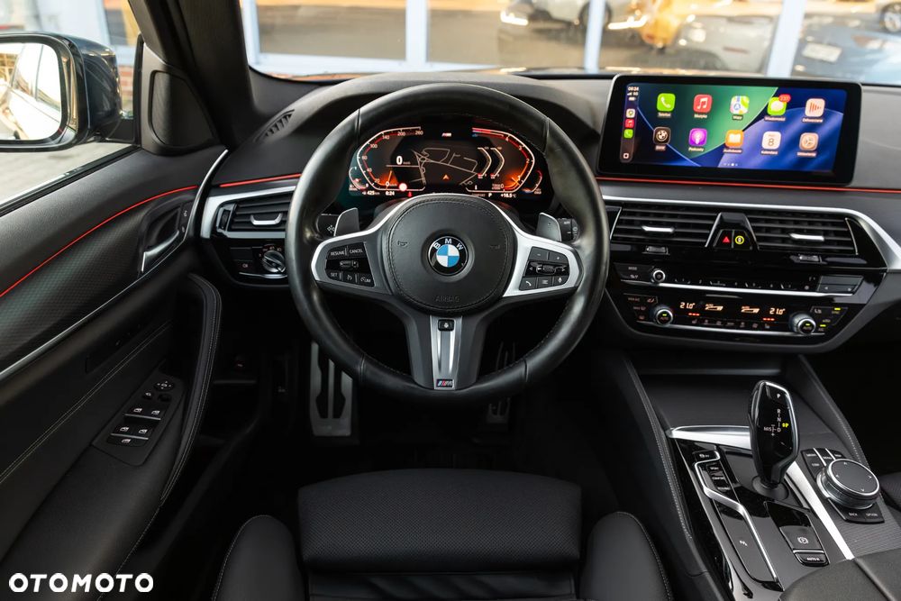 BMW Seria 5 520d xDrive M Sport sport - 19
