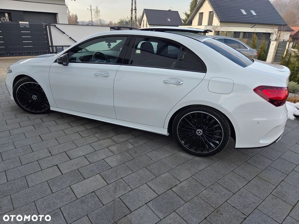 Mercedes-Benz Klasa A 220 4-Matic AMG Line 7G-DCT - 16