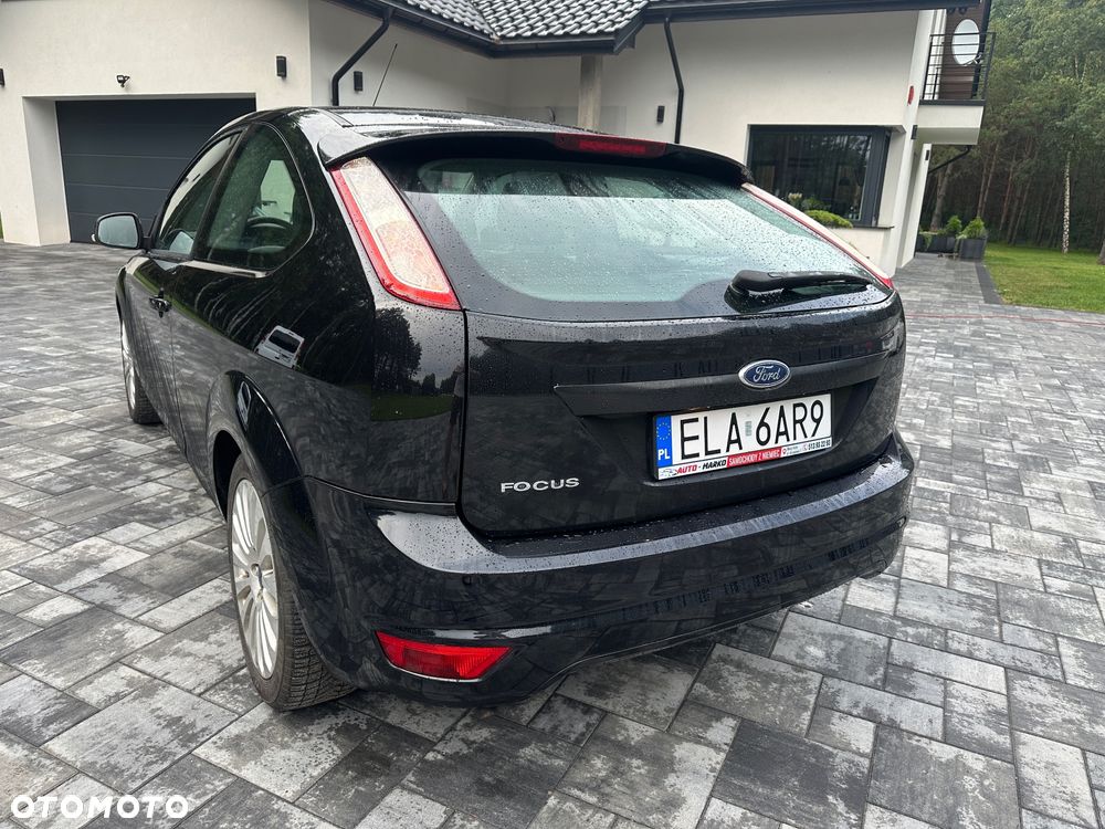 Ford Focus 2.0 16V Titanium - 20