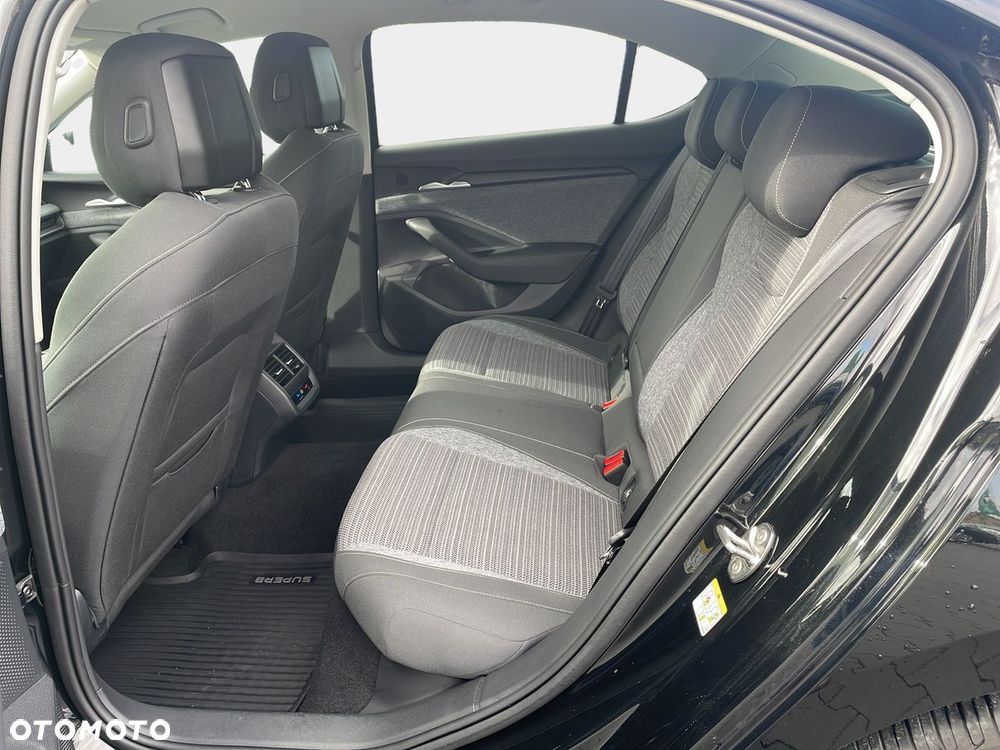 Skoda Superb 2.0 TDI SCR Selection DSG - 8