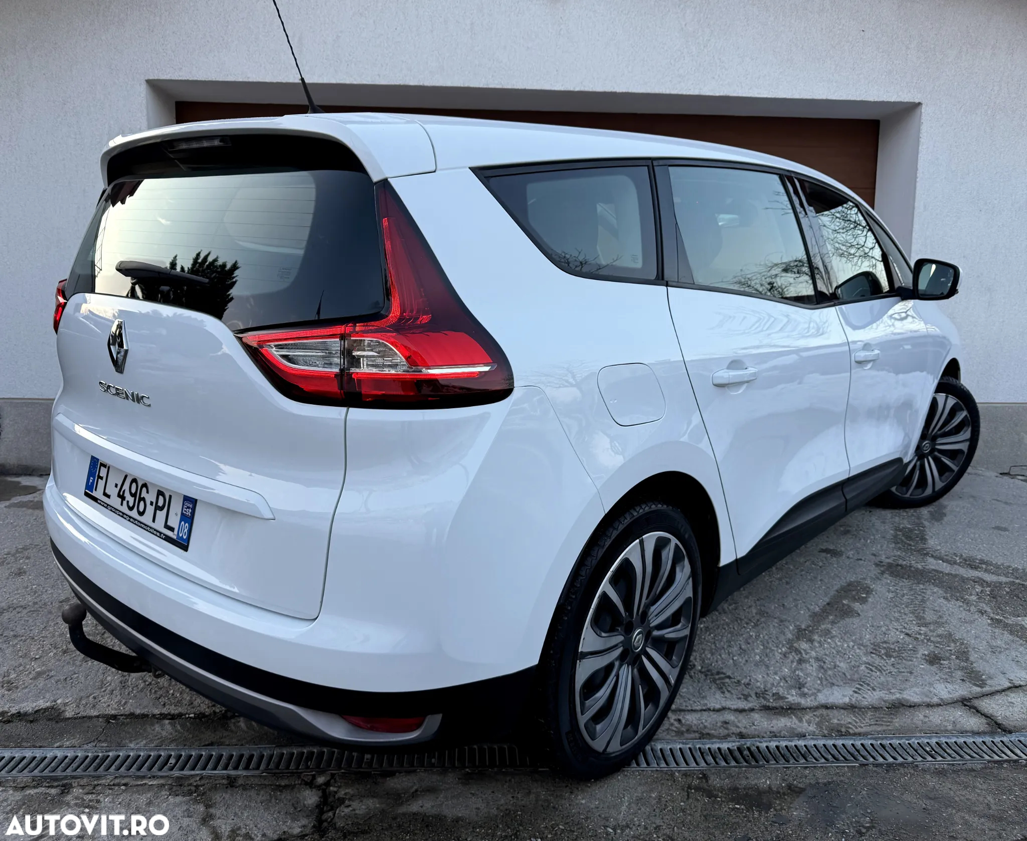 Renault Grand Scenic BLUE dCi 120 BUSINESS EDITION - 6