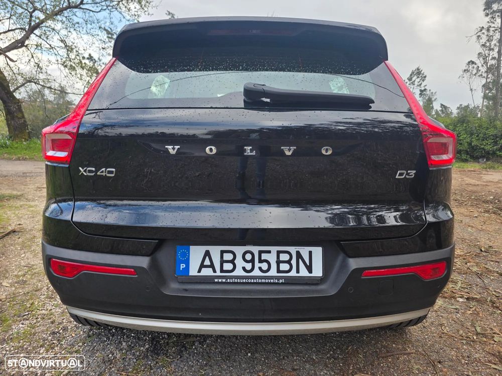 Volvo XC 40 2.0 D3 Momentum Core - 26