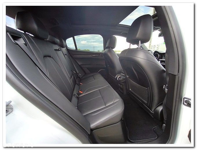 Alfa Romeo Stelvio 2.0 Turbo 16V AT8-Q4 Executive - 20