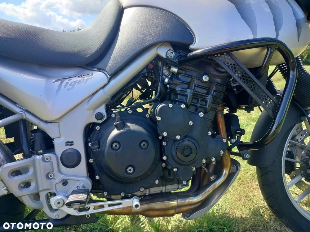 Triumph Tiger - 5