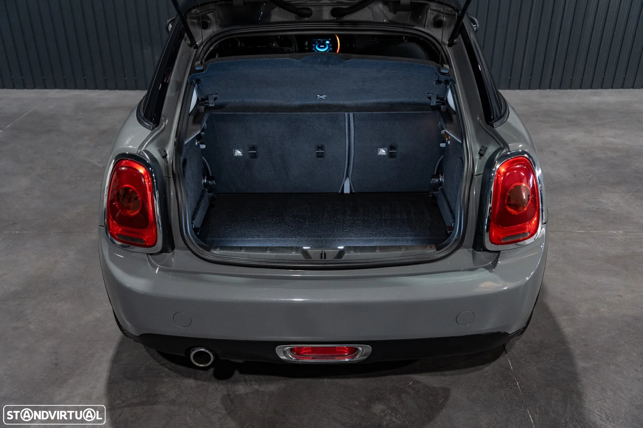 MINI 5 Portas Cooper D - 55