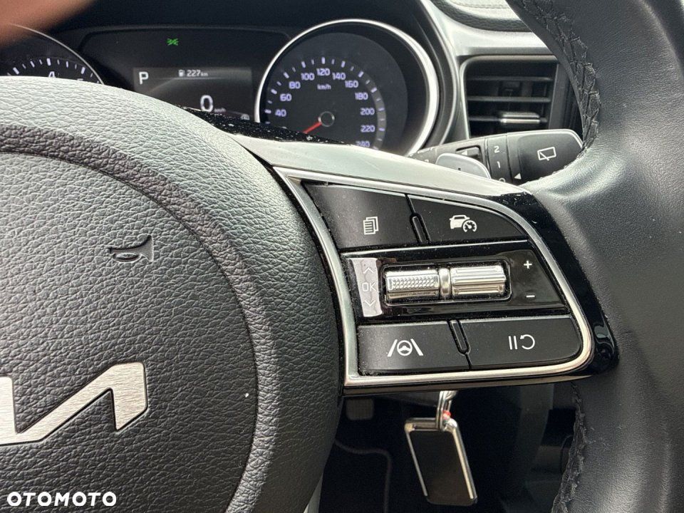 Kia XCeed - 26