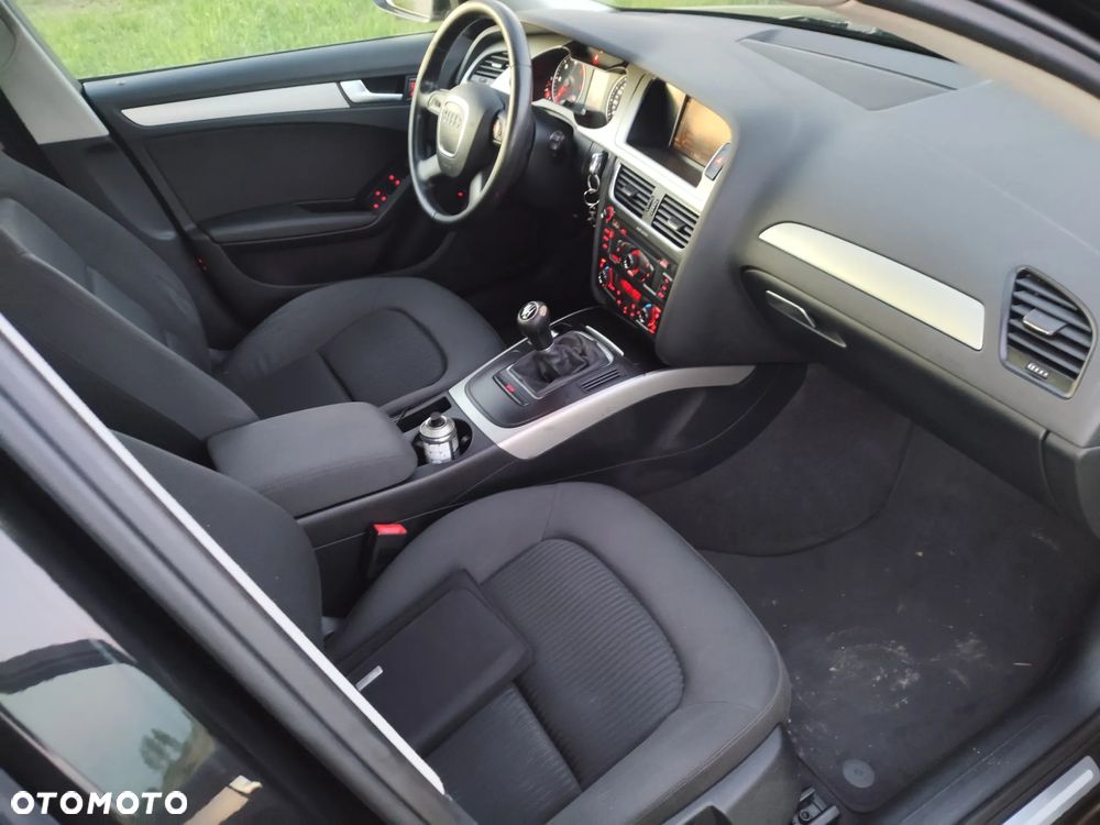 Audi A4 Limousine 2.0 TDI - 8
