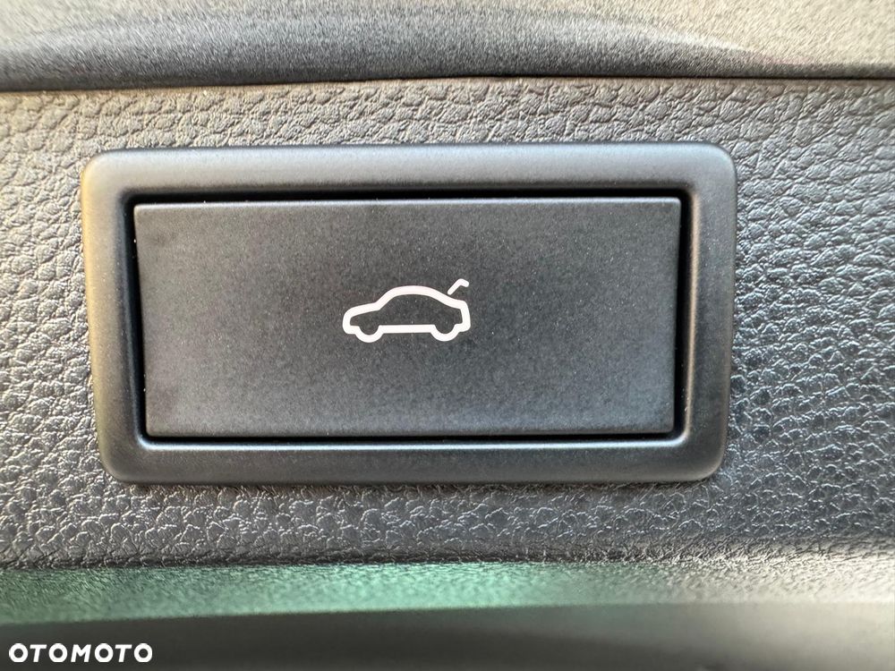 Skoda Karoq 2.0 TDI 4x4 DSG Tour - 28