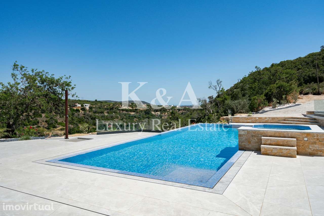 Moradia V4 nova, na serra com vistas de mar, Algarve. - Grande imagem: 2/30