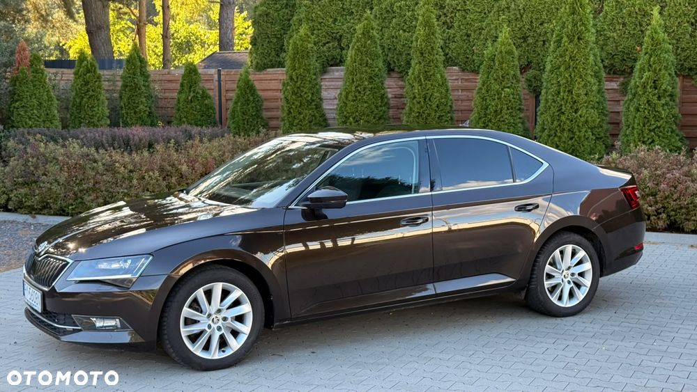 Skoda Superb 2.0 TDI Style - 9