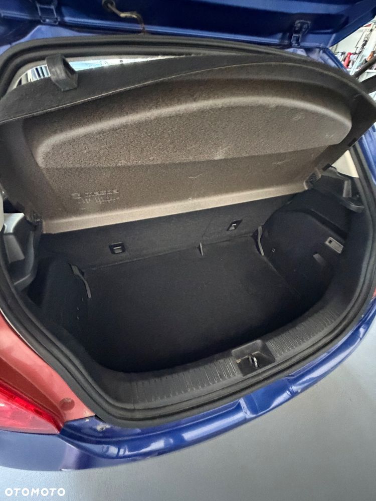 Mazda 2 - 9