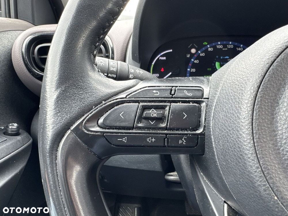 Toyota Yaris Cross - 17