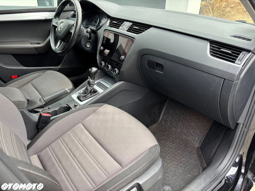 Skoda Octavia 2.0 TSI Ambition DSG - 29