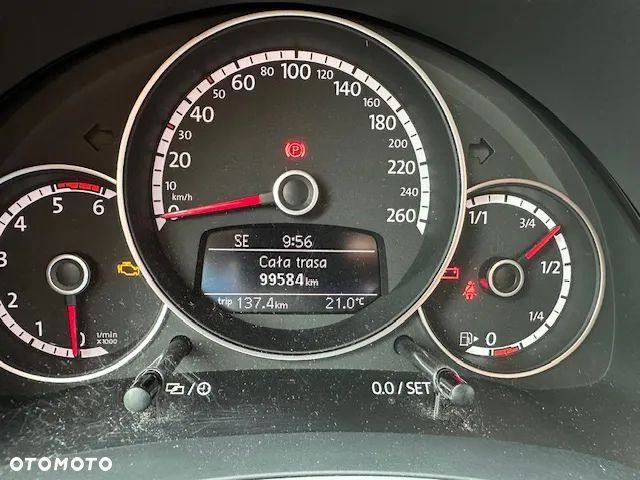 Volkswagen Beetle The Cabriolet 2.0 TDI BlueMotion Technology Club - 26