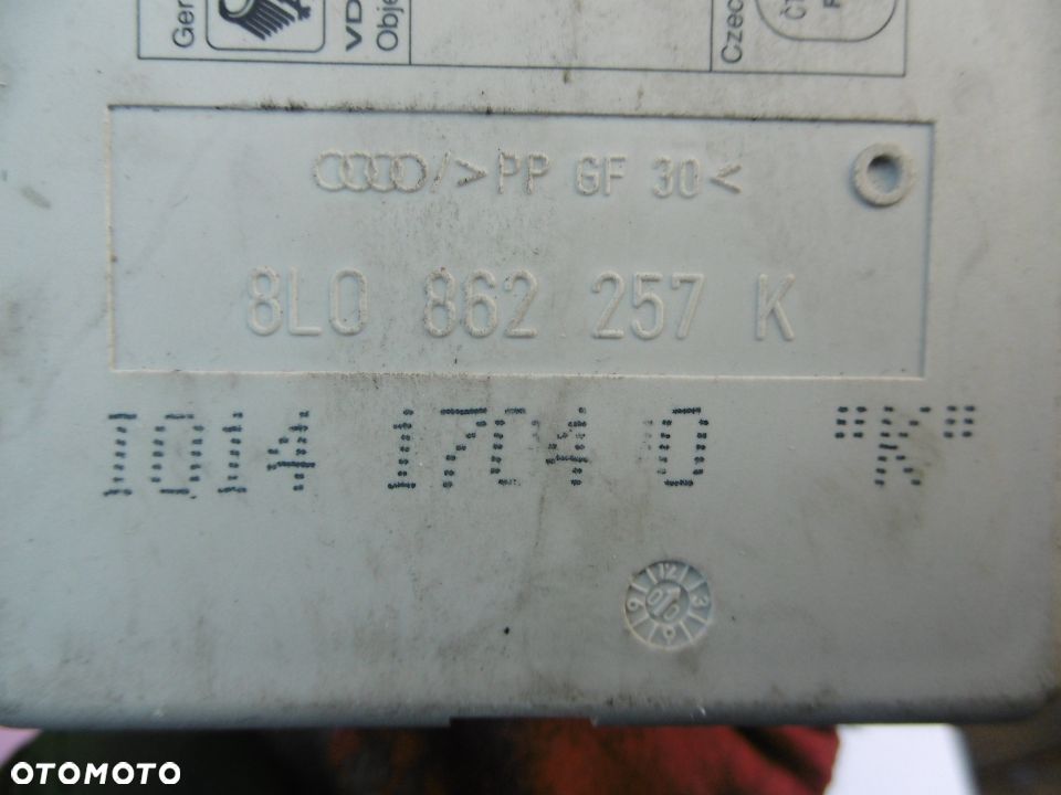 Pompka centralnego zamka AUDI A3 A4 8L0862257K - 2