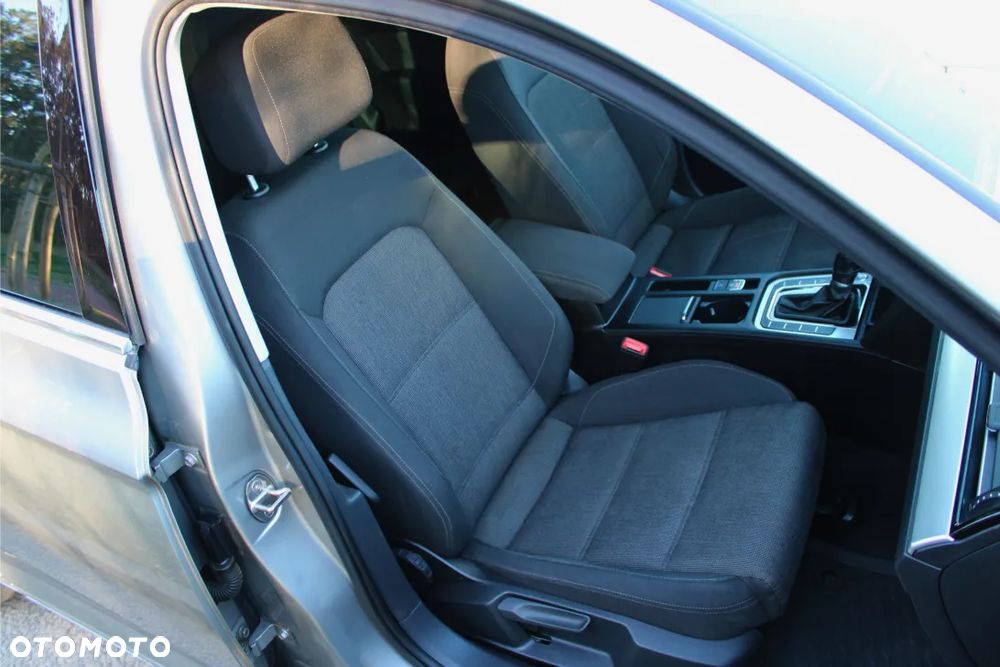 Volkswagen Passat 2.0 TDI (BlueMotion Technology) DSG Comfortline - 20