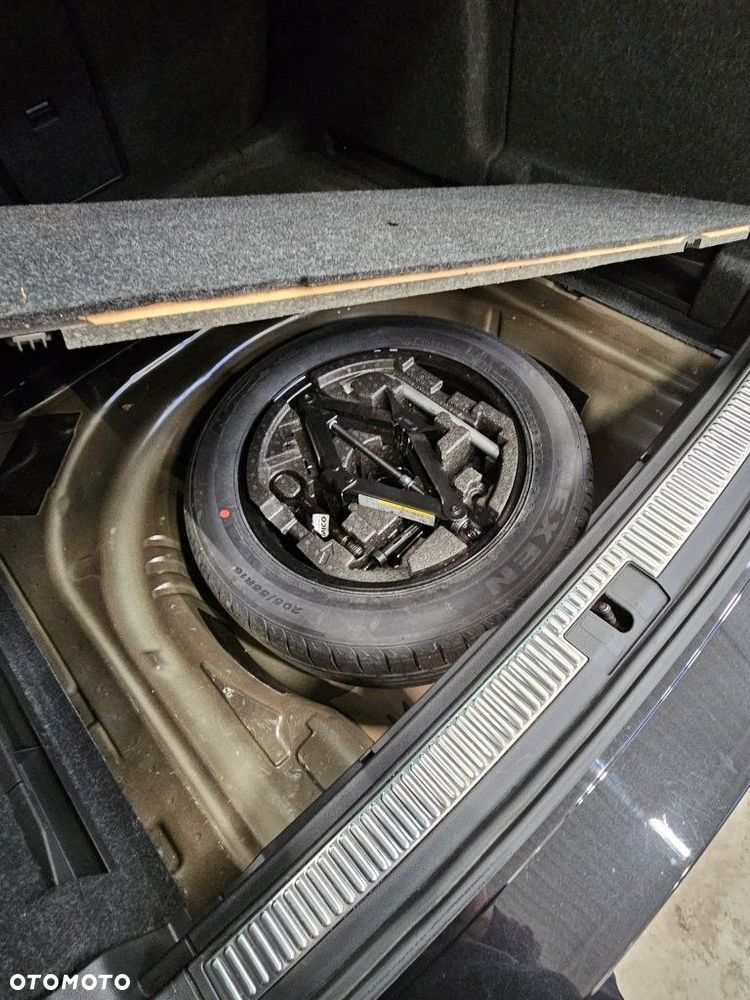 Skoda Superb 2.0 TDI SCR Style DSG - 25