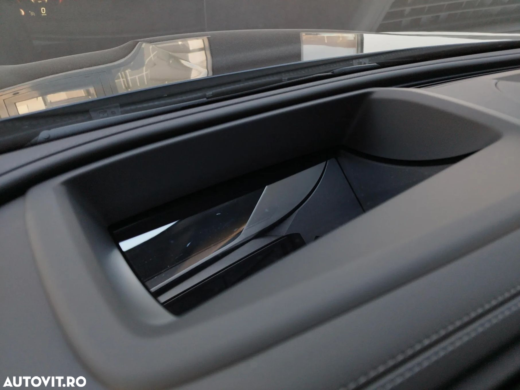 Mercedes-Benz GLC - 27