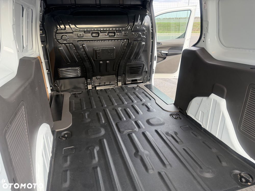 Ford Transit Connect - 34