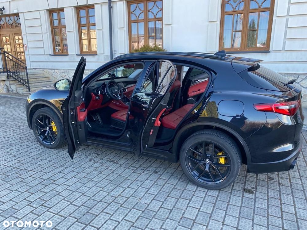 Alfa Romeo Stelvio 2.0 Turbo TI Q4 - 3