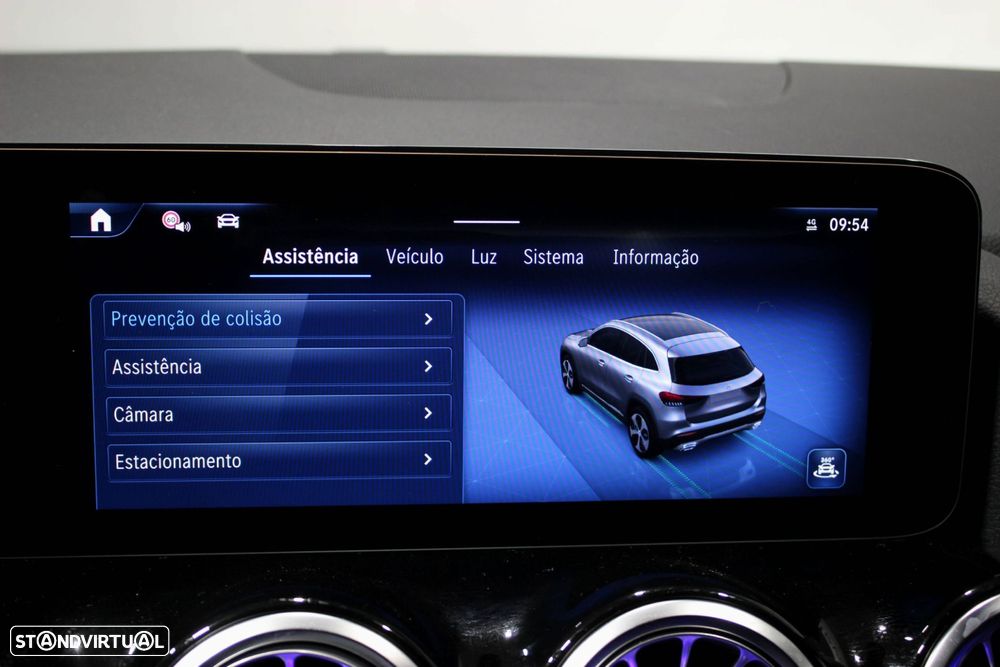 Mercedes-Benz GLA 180 d AMG Line - 28