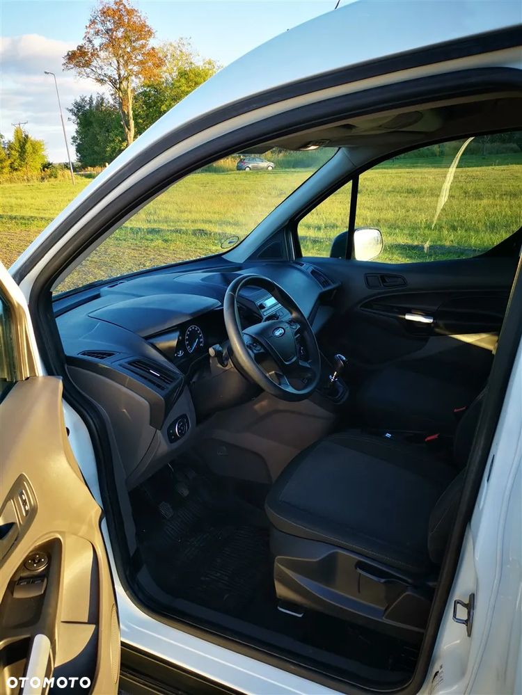 Ford Transit Connect - 13