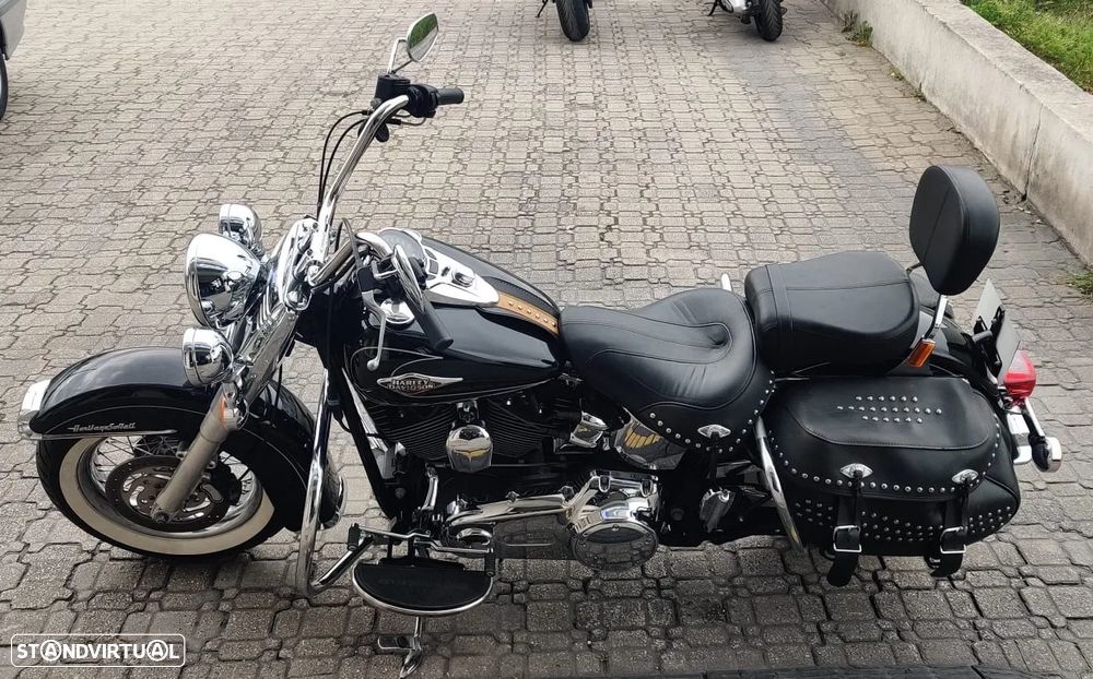 Harley-Davidson FLSTC Heritage Softail - 4