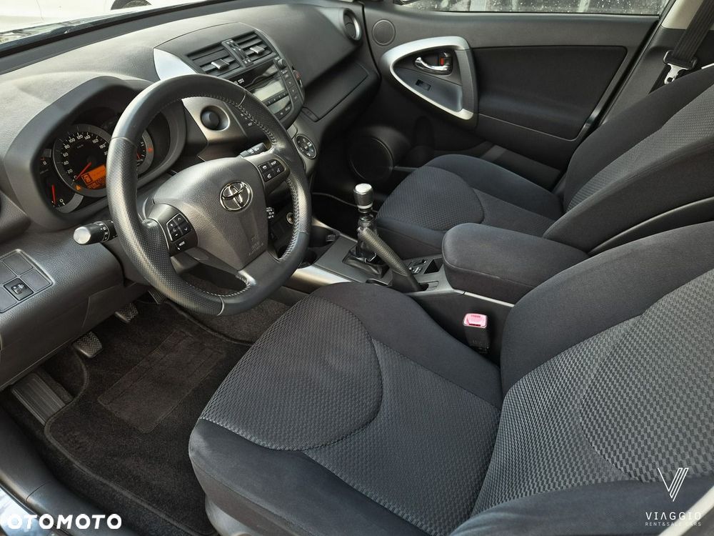 Toyota RAV4 2.0 VVT-i Premium - 21