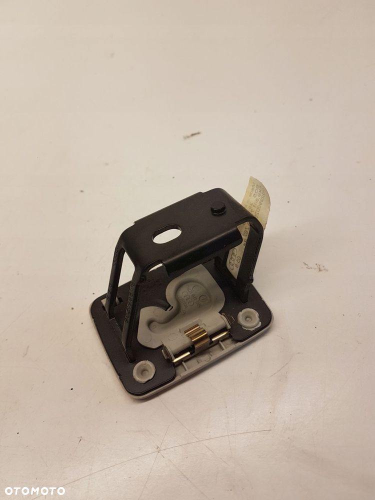 UCHWYT MOCOWANIE ROLETY AUDI A4 B8 Q5 8K9861735A - 3