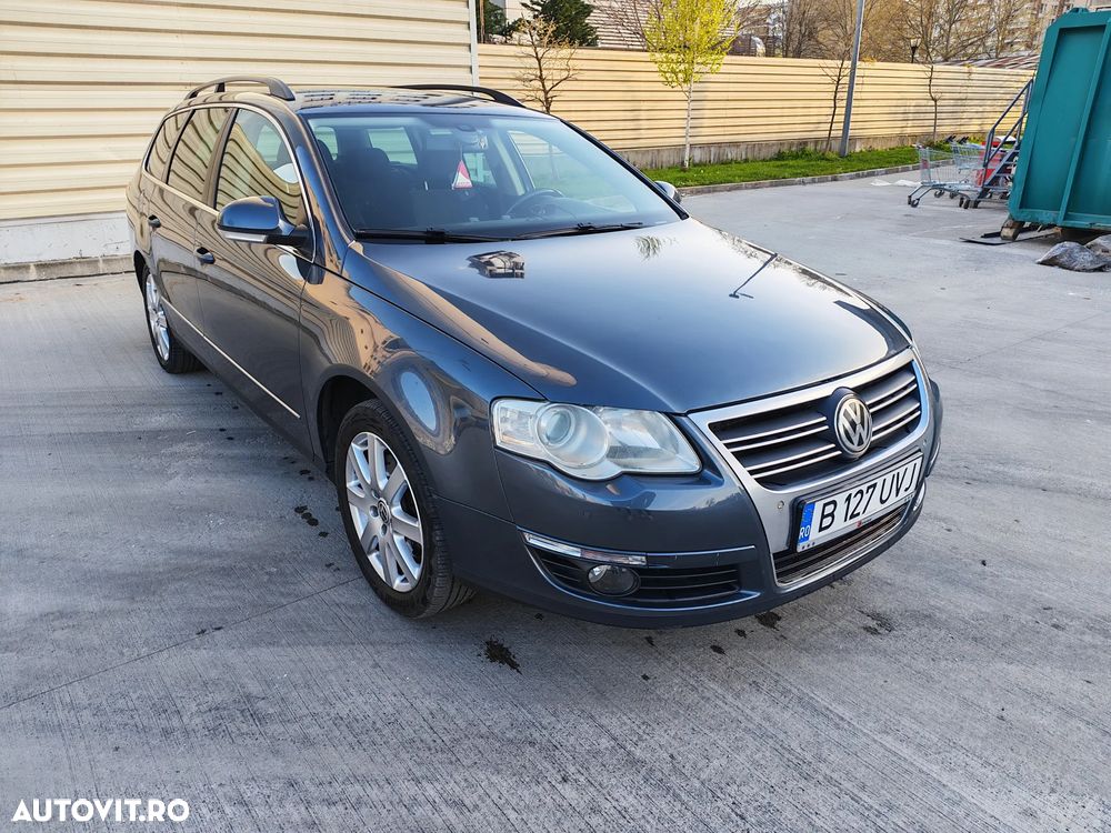 Volkswagen Passat - 1