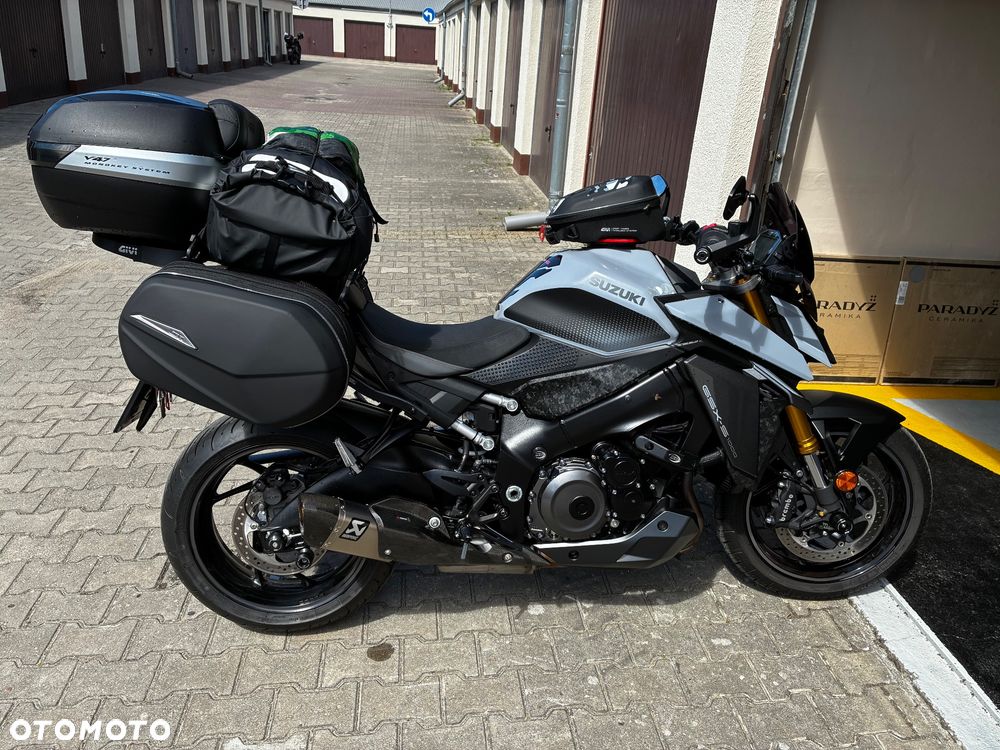 Suzuki GSX 1000 - 9
