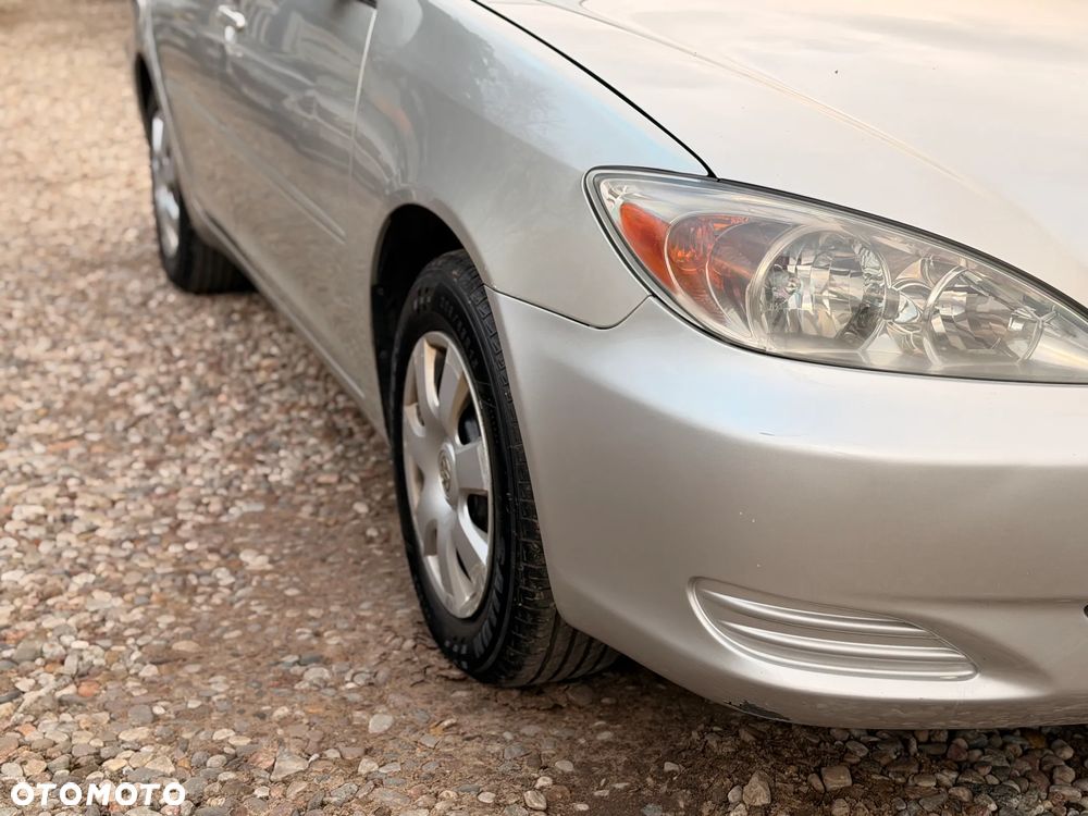 Toyota Camry 2.4 VVT-i - 9