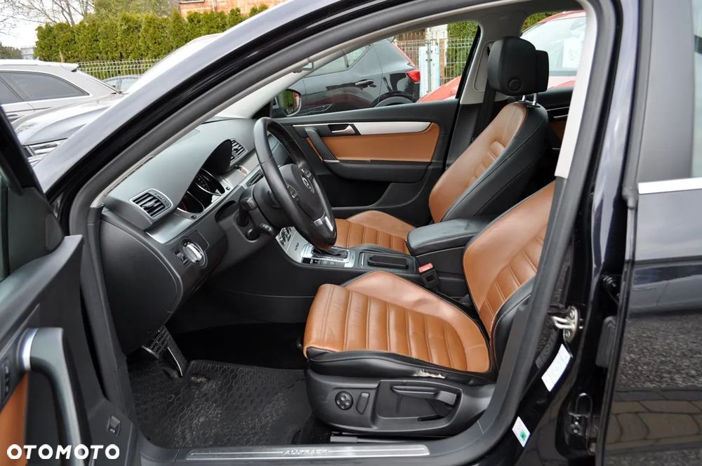 Volkswagen Passat Alltrack 2.0 TDI 4Mot DSG - 17