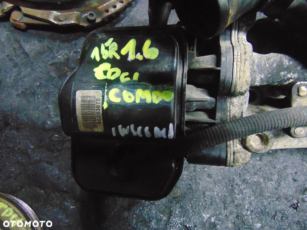 Moduł EGR spalin Opel combo D 1,6 CDTI - 1